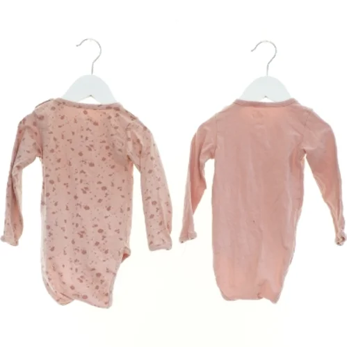 Bodystocking (2 stk.) fra Sofie Schnoor (str. 86 cm)