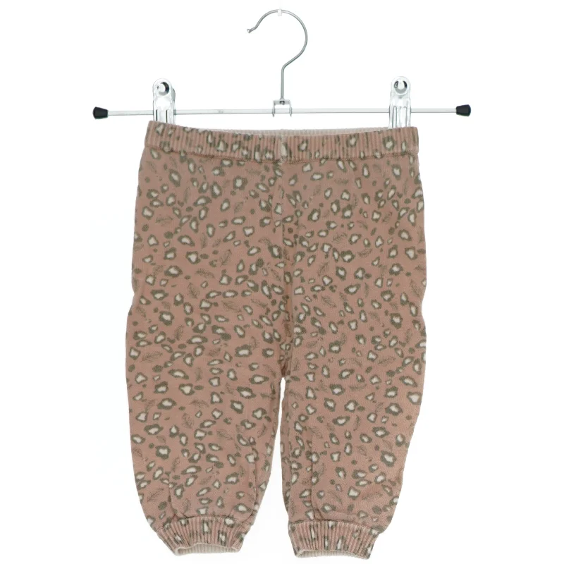 Børnebukser med leopardmønster fra Noa Noa (str. 62)