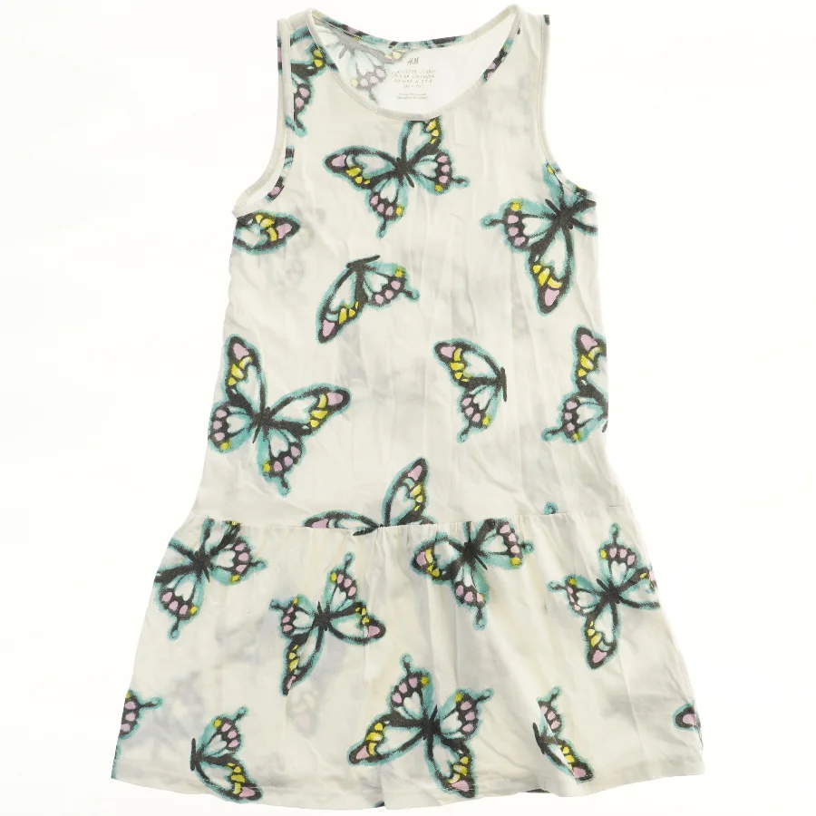 Sommerkjole med sommerfugleprint fra H&M (str. 122)