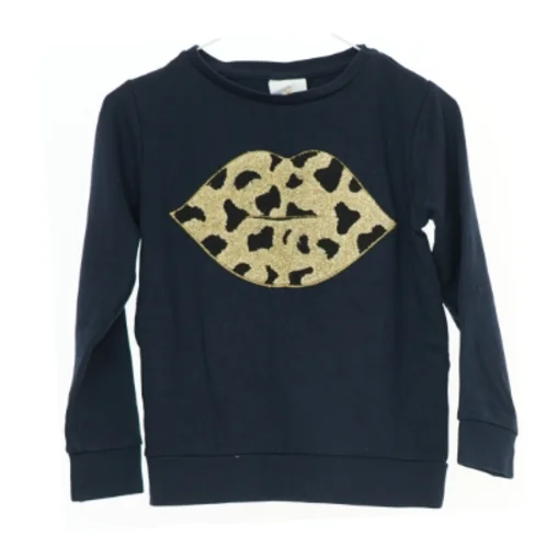 Langærmet trøje med leopardmønstret motiv fra The New (str. 110)