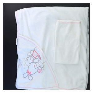 Badekåbe med hætte og baby vaske handske fra Aziz Bebe (str. Badekåbe. 68. og tæppe. 90 x 90 cm)