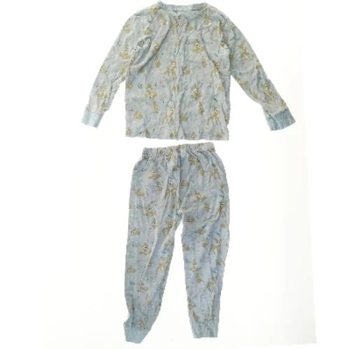 Pyjamas med Bambi motiv fra Ellos (str. 110)