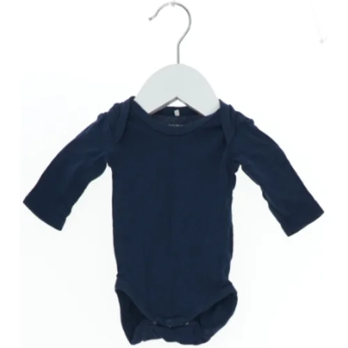 Langærmet bodystocking fra Name It (str. 50)