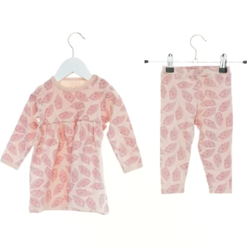 Sæt (2 stk.) fra Sofie Schnoor (str. 80 cm)