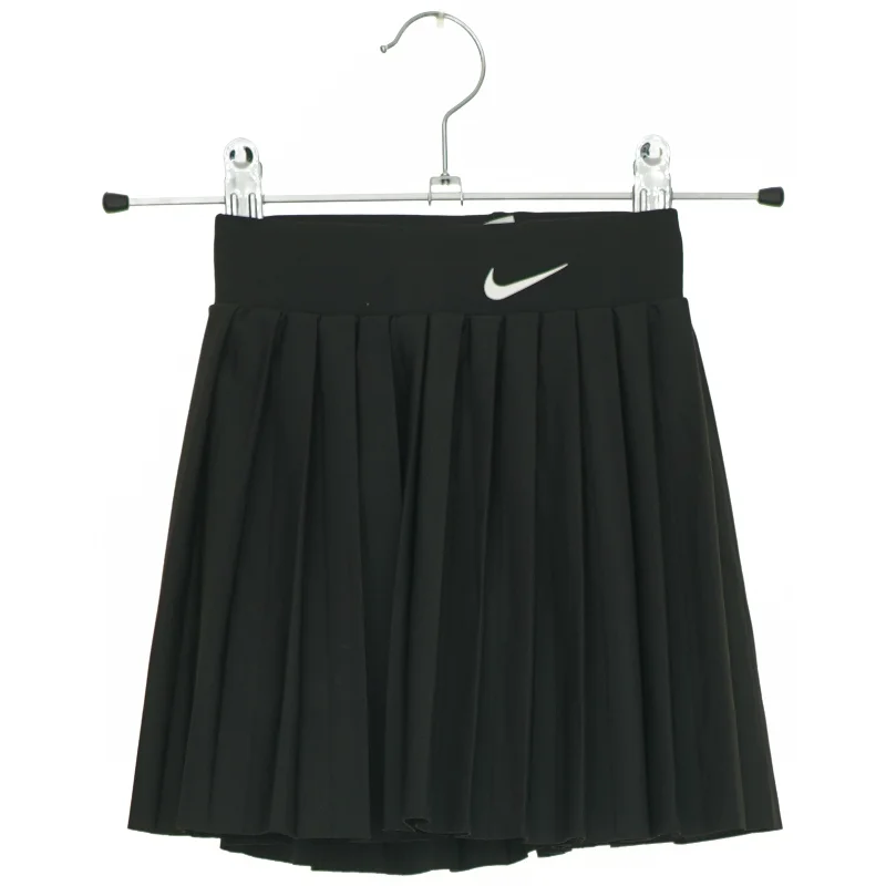 Nederdel fra Nike (str. 104 cm)