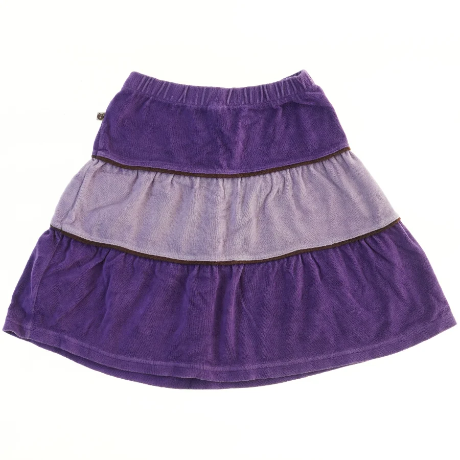 Lilla nederdel med lag fra Småfolk (str. 122)