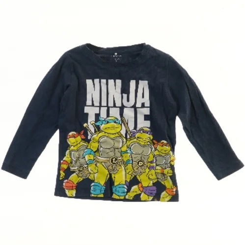Børne T-shirt med Ninja Turtles fra Name It (str. 92)