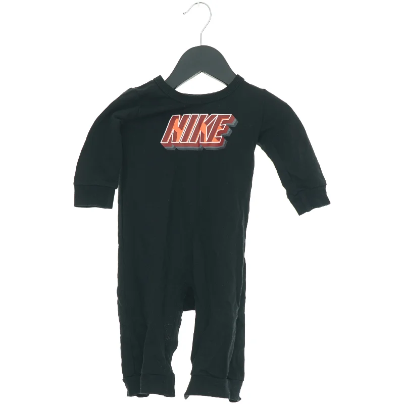 heldragt fra Nike (str. 80 cm)