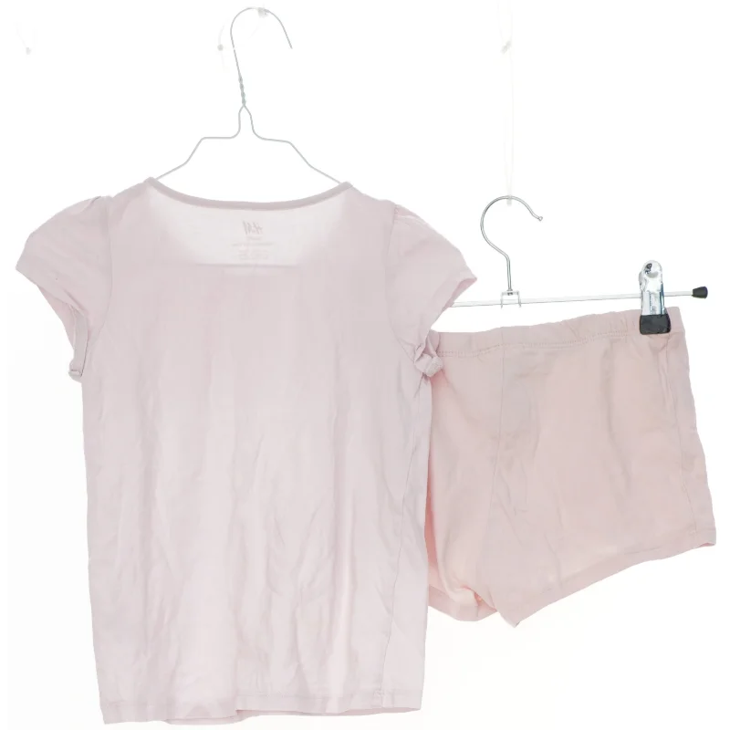 Lyserød pyjamassæt fra H&M (str. 110)