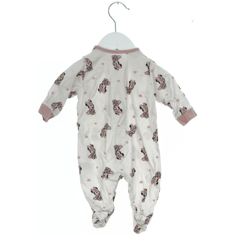 Sparkedragt med Minnie Mouse print fra H&M (str. 56)