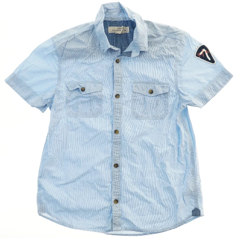 Kortærmet skjorte med lommer fra H&M (str. 158)