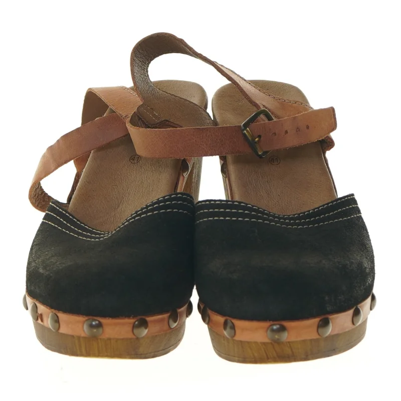 Træsko med hæl fra Ericmichael (str. 41 )