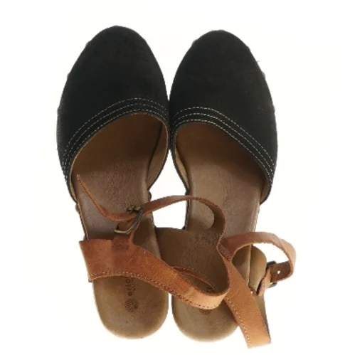 Træsko med hæl fra Ericmichael (str. 41 )