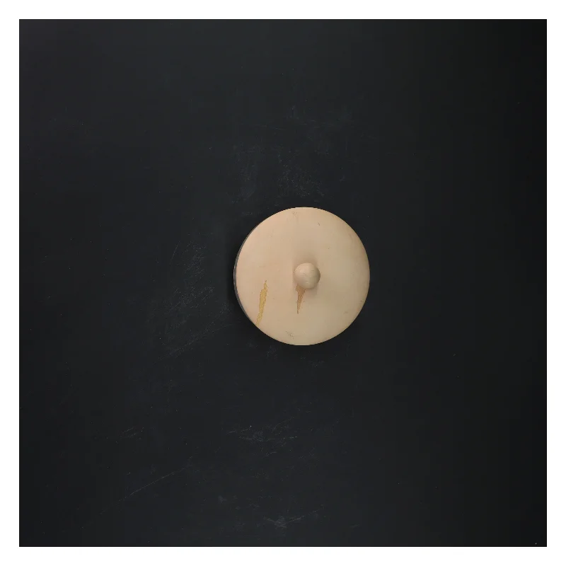 Glaskrukke med låg og blomster (str. Ø 9 cm)