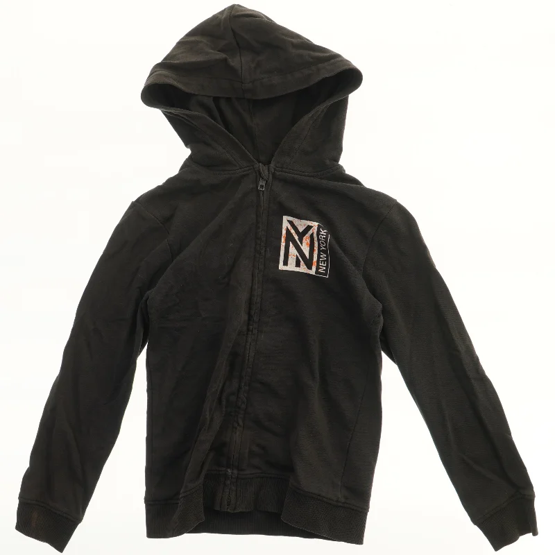 Hættetrøje med New York design fra H&M (str. 134)