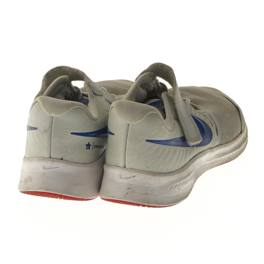 Nike løbesko str. 35 fra Nike (str. 35 )