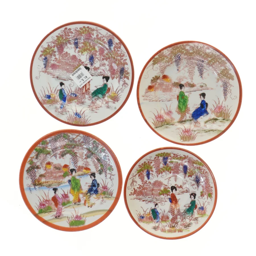 Dekorative porcelænstallerkener (str. Ø 15,5 cm)