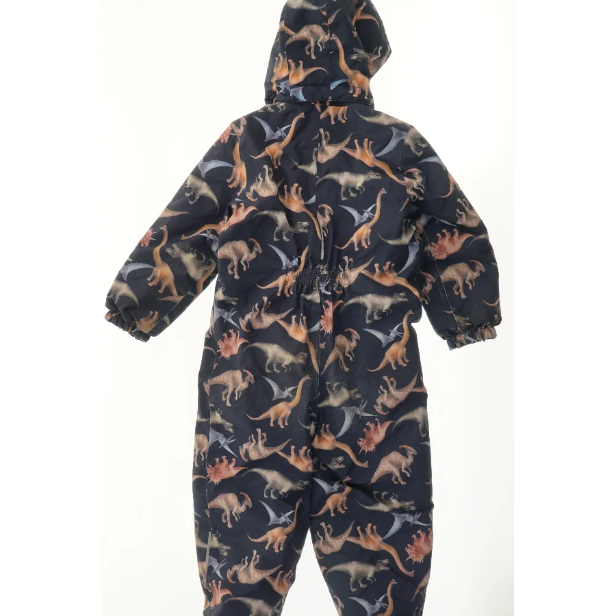 Flyverdragt med dinosaurprint fra Name It (str. 122)