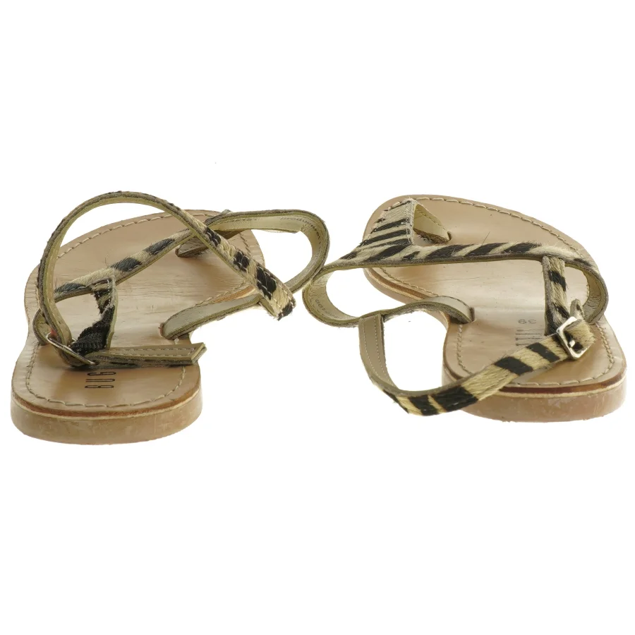 Bugatti sandaler, str. 39 fra Bugatti (str. 39 )