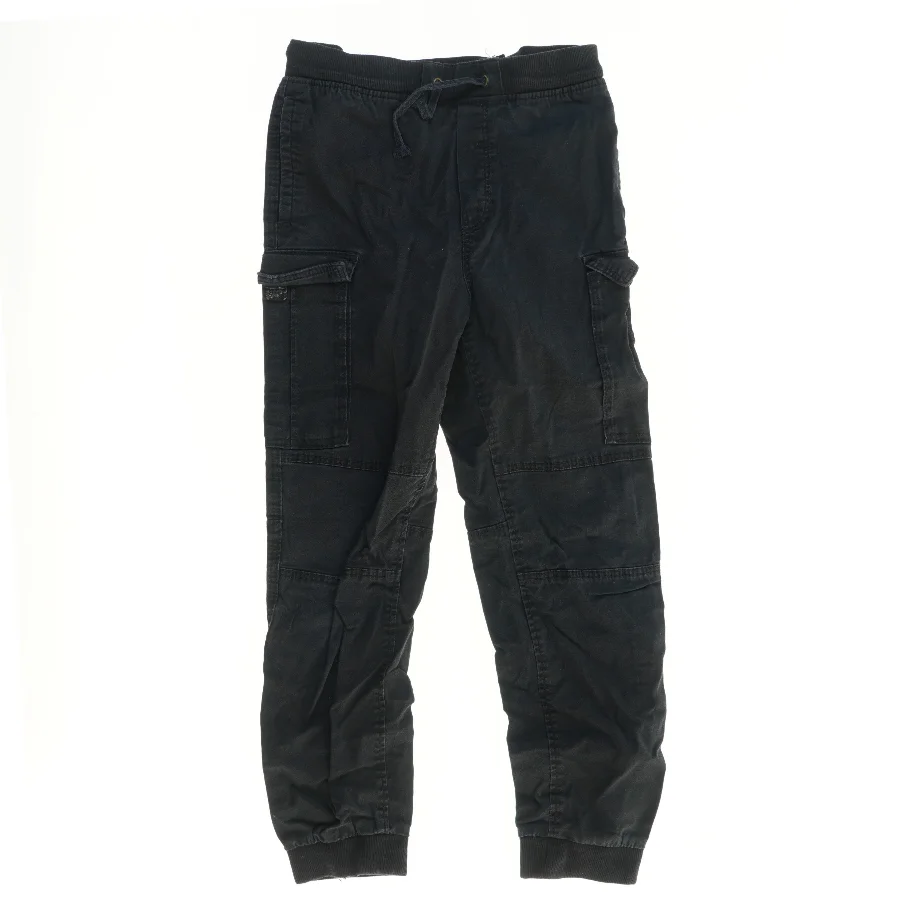 Cargo bukser fra H&M (str. 152)