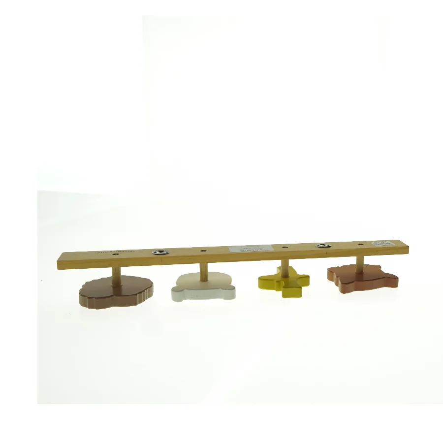 Børneknagerække fra Bloomingville (str. 47 x 8 cm)