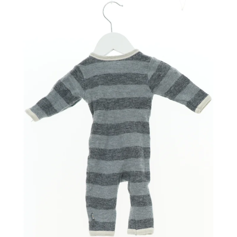 Heldragt fra 8O8 (str. 68 cm)