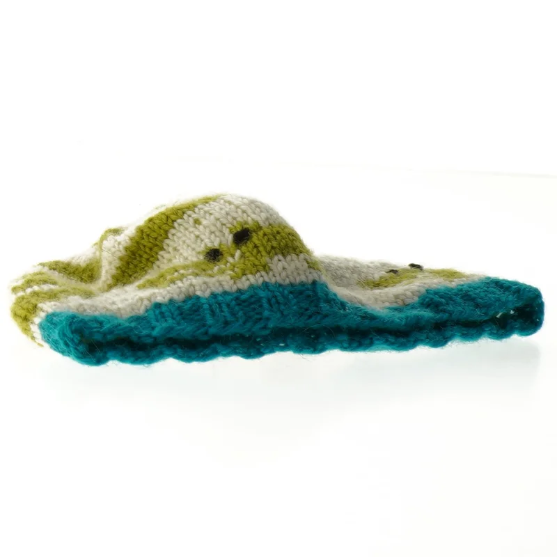 Strikket hat (str. 16 cm)