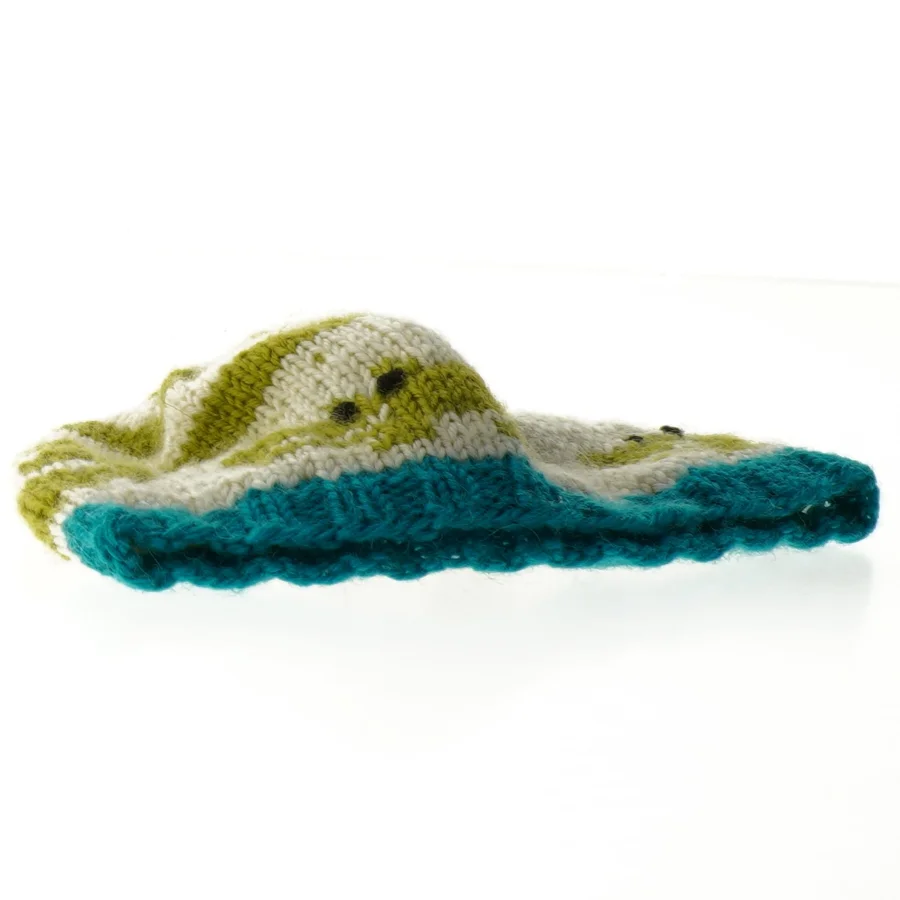 Strikket hat (str. 16 cm)