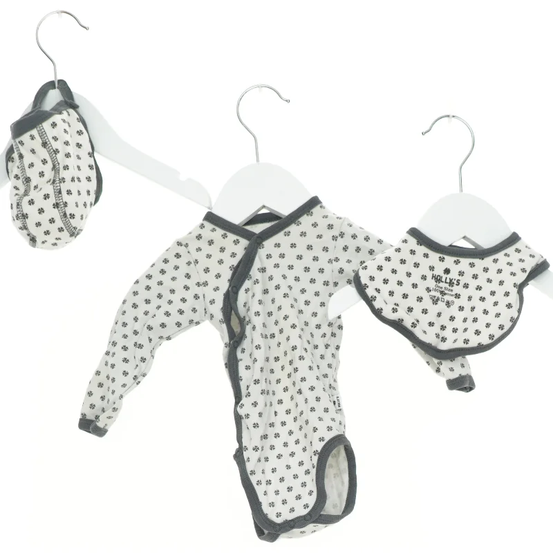 Sæt babytøj (3 dele) fra Holly’s (str. 56 cm)