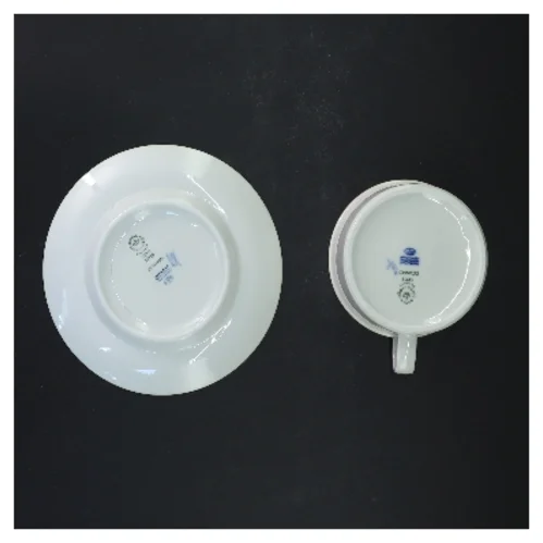 Domino porcelæns te/kaffekopper med underkopper fra Royal Copenhagen, Domino (str. 5 styk underkopper (ø 16) 4 styk kopper (ø 10) cm)