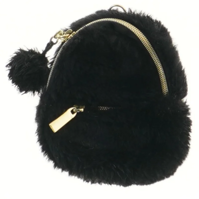 Lille sort plyspung til dukke eller bamse.(str. 12x10 cm)