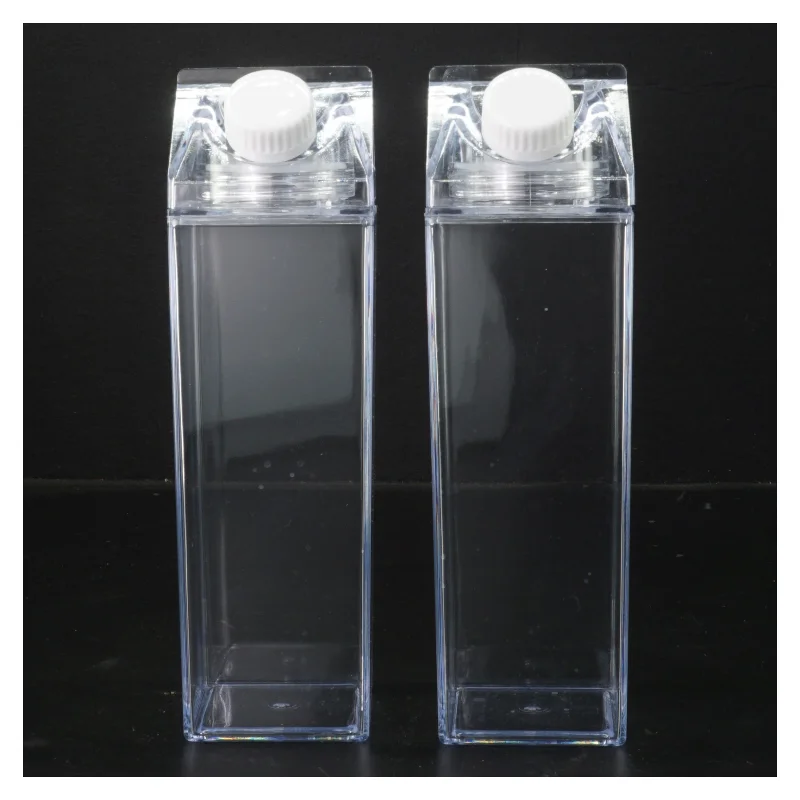 To firkantede plastflasker med skruelåg (0,5l)