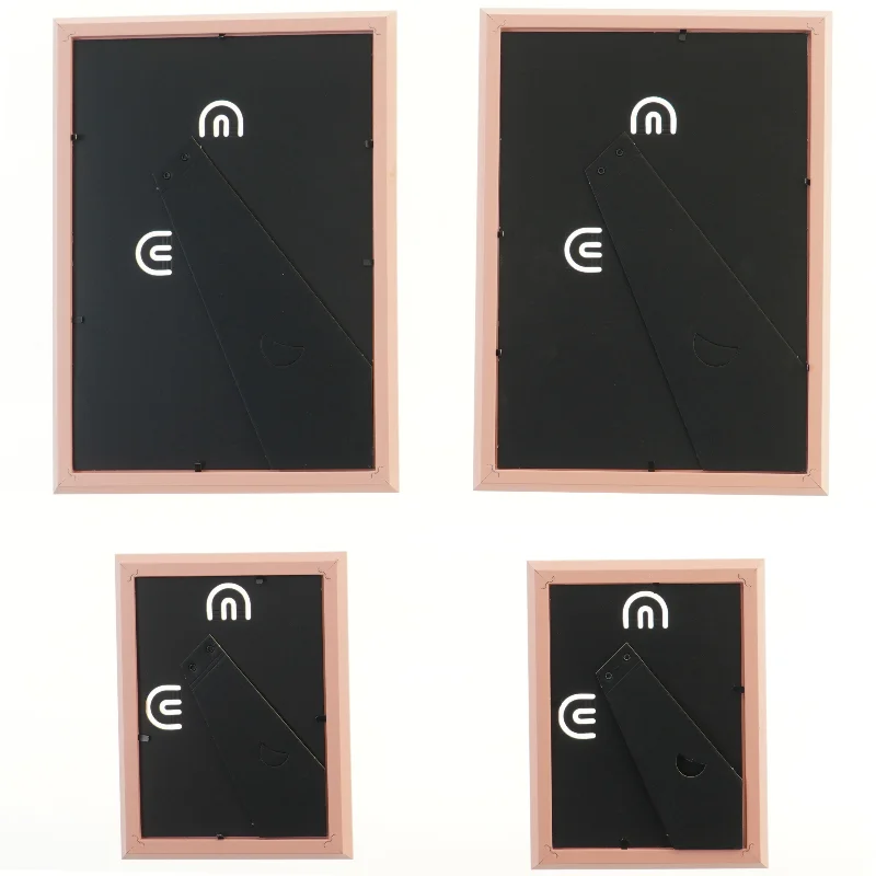 4 stk. lyserøde billedrammer fra IKEA (str. 2 stk 13x18 & 2 stk 33,5x24 cm)