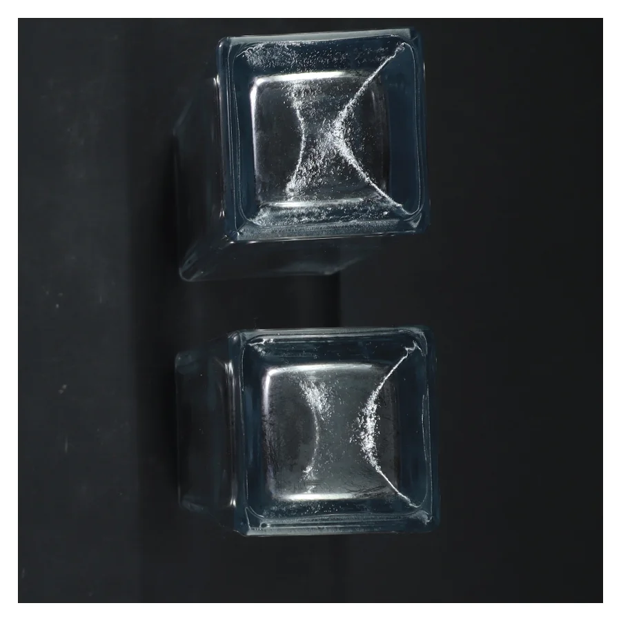 Sæt af firkantede glasvaser (str. 21x5,5x5,5 cm)