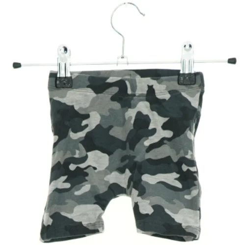 Shorts fra Next (str. 80 cm)