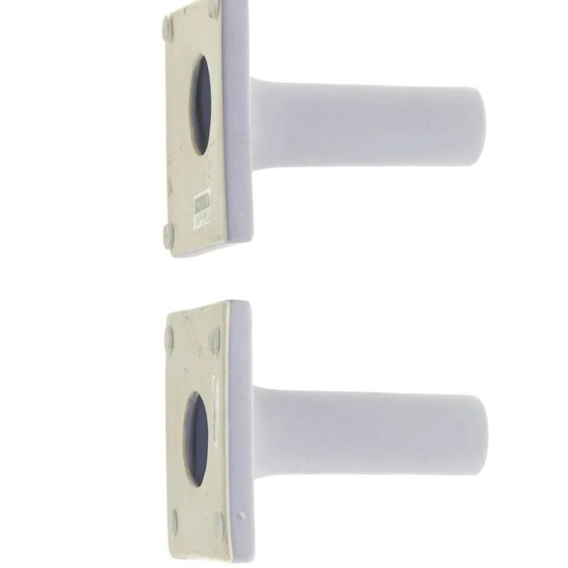 Keramiske lysestager fra Modern living (str. 9 x 10 cm)