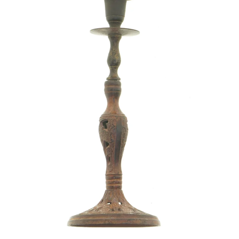 Støbejerns lysestage (str. 25 x 10 cm)