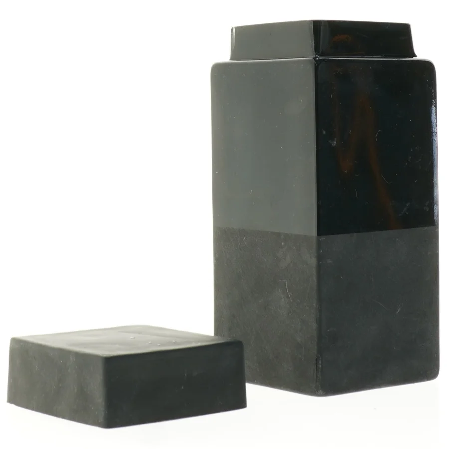 Sort beholder med låg (str. 19 x 8 cm)