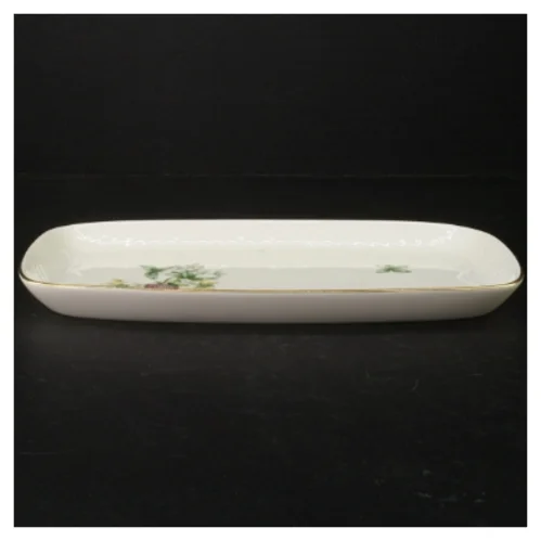 Porcelæn fad med blomstermotiv fra B&G (str. 27,5 x 15,5 cm)