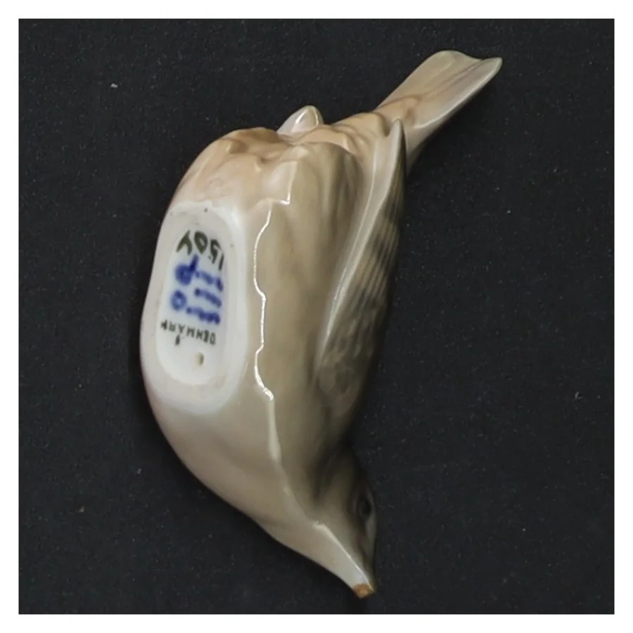 Porcelænsfugl, 1504 fra Royal Copenhagen (str. 8 cm)