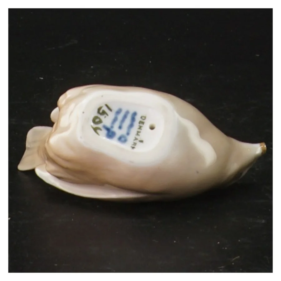 Porcelænsfugl, 1504 fra Royal Copenhagen (str. 8 cm)