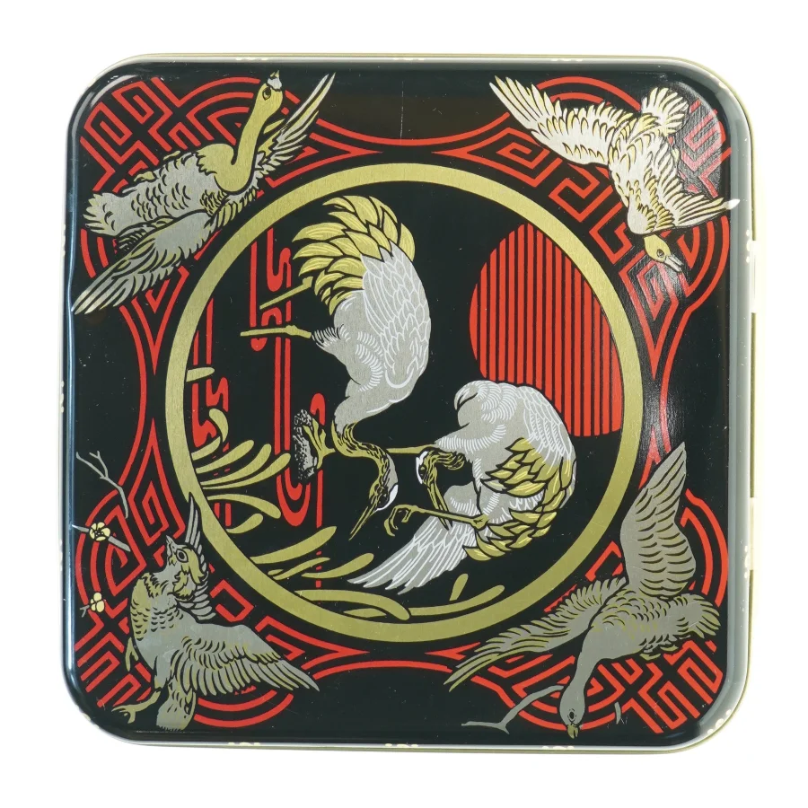 Asiatisk inspireret metaldåse (str. H. 25,5 cm. 16,5 x 16,5 cm)