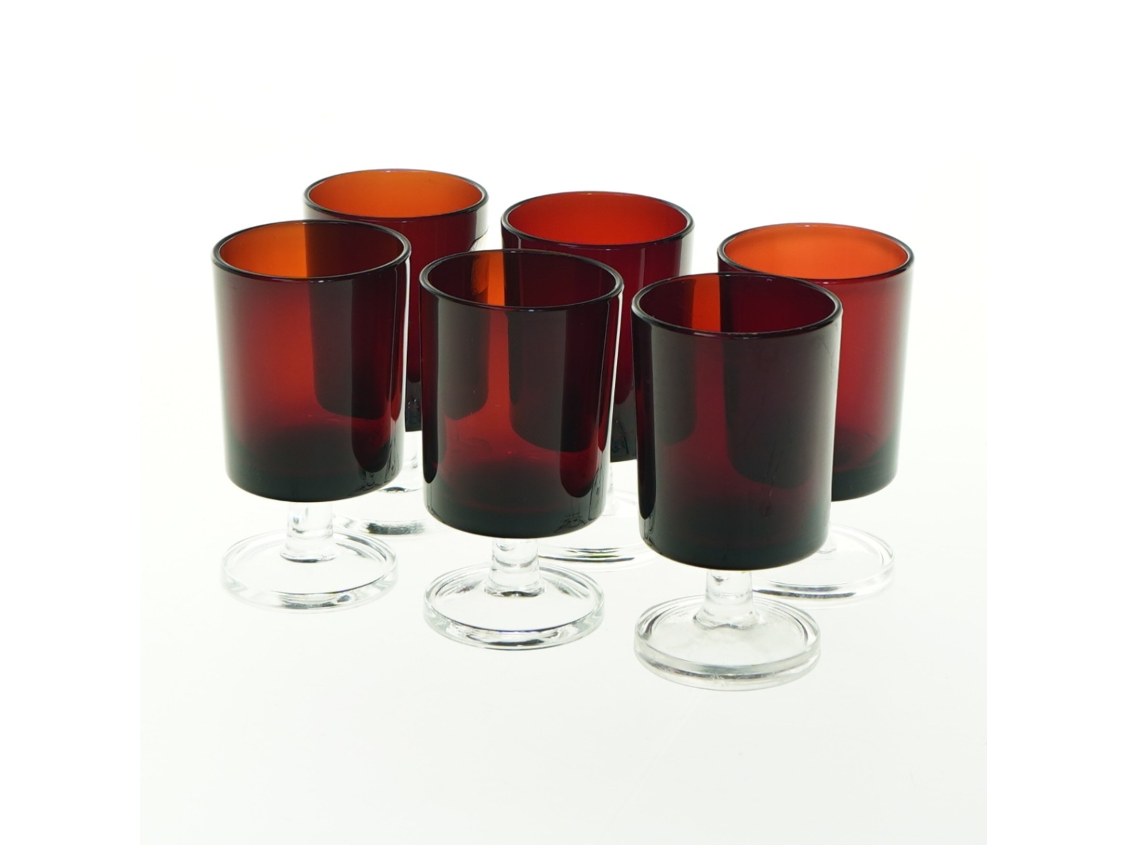 Rødvinsglas (str. H. 7 cm ø. 4 cm)