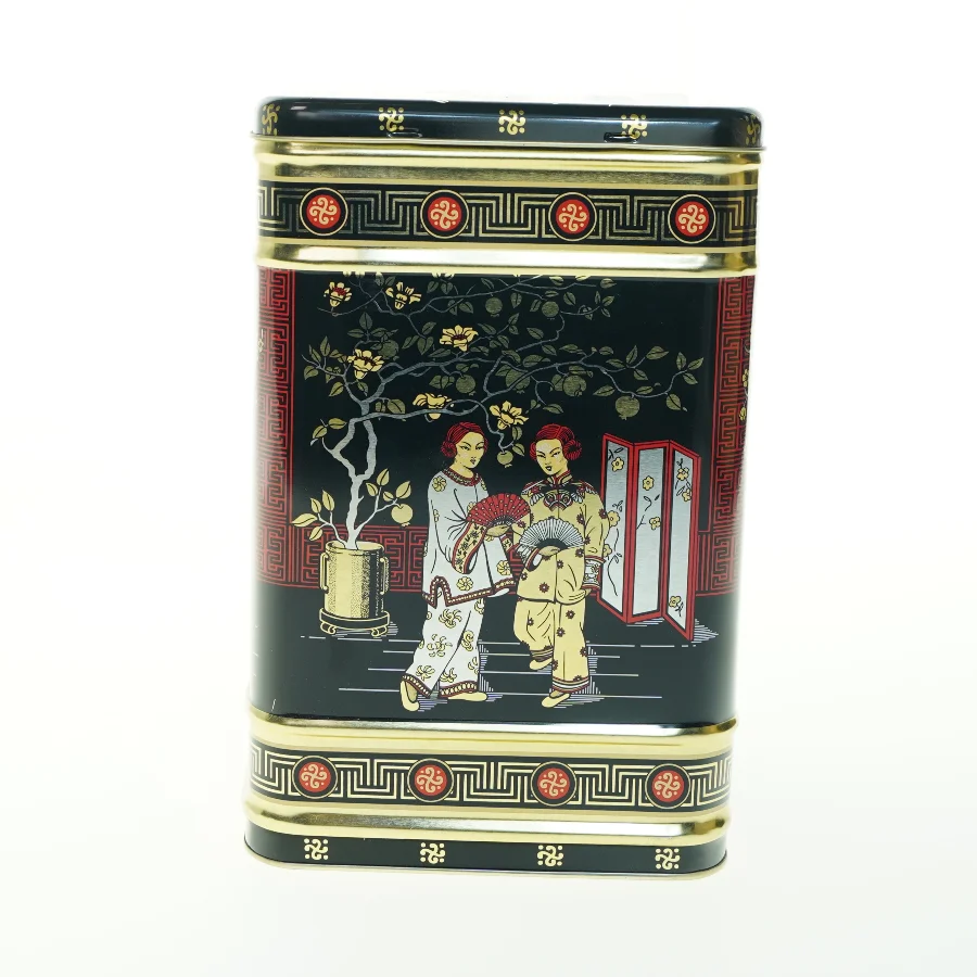 Dekorativ dåse med asiatiske motiver (str. H. 25,5 cm. 16,5 x 16,5 cm)