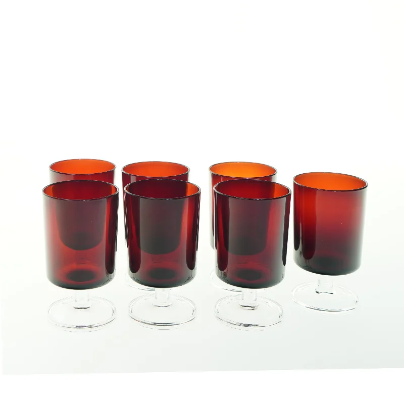 Røde glas fra Luminarc (str. H 11,5 cm, ø. 7 cm)