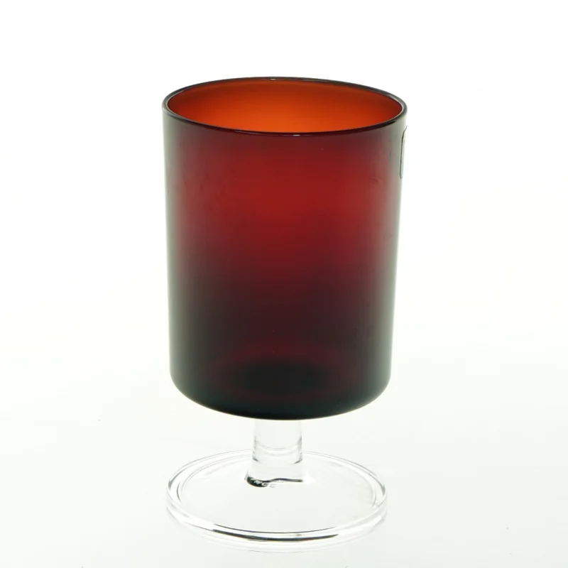 Røde glas fra Luminarc (str. H 11,5 cm, ø. 7 cm)