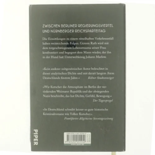 Marlow : Der siebte Rath-roman af Volker Kutscher (Bog)