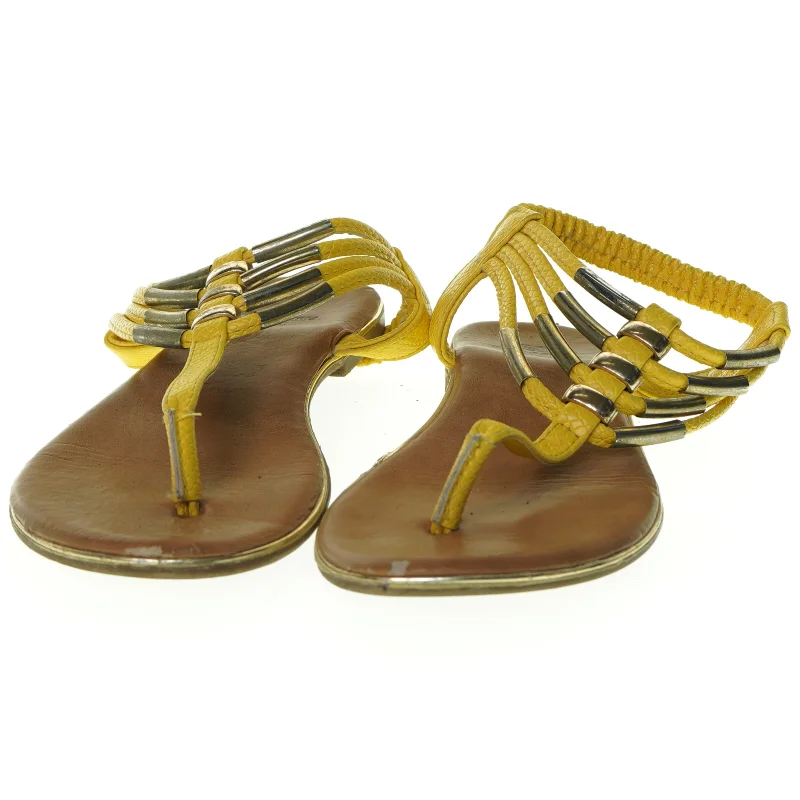 Gule sandaler (str. 35)