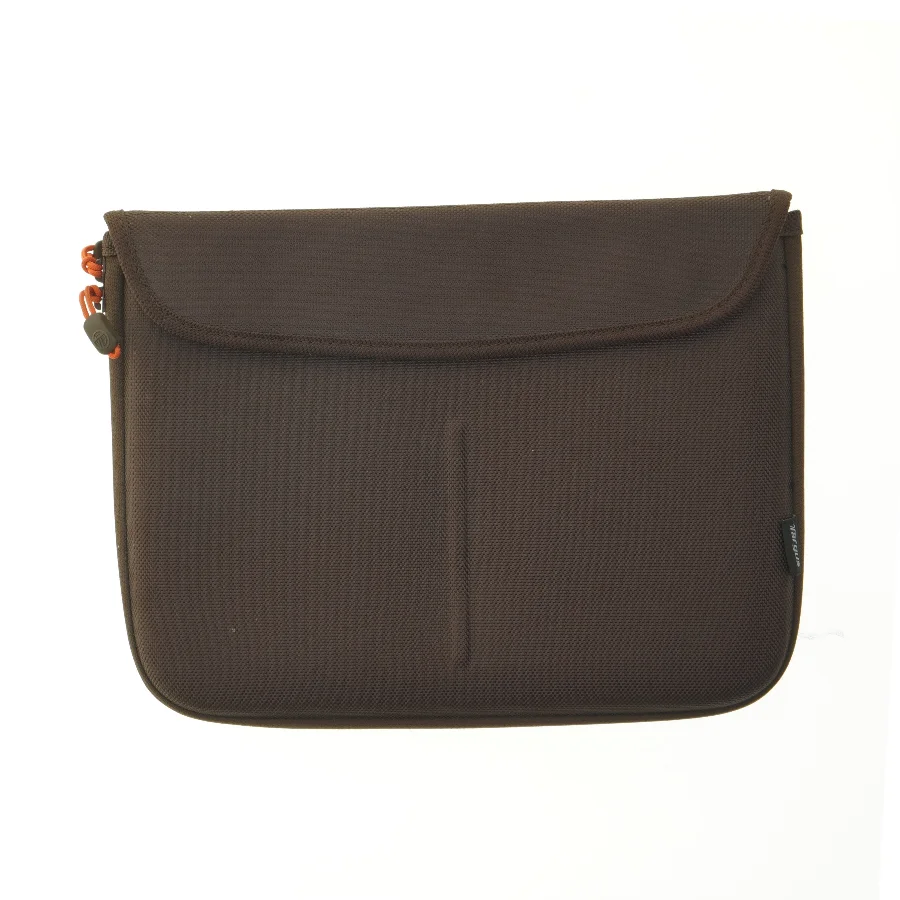 Brun laptop taske fra Targus (str. 31,5x23,5 cm)