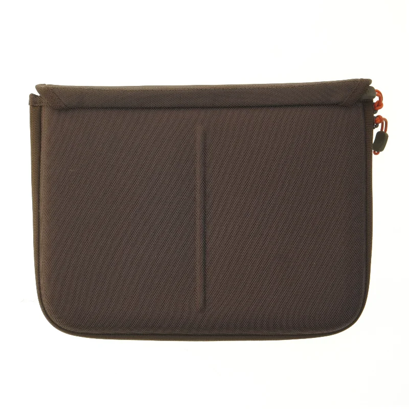 Brun laptop taske fra Targus (str. 31,5x23,5 cm)